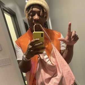 Meet your Posher, Leiya